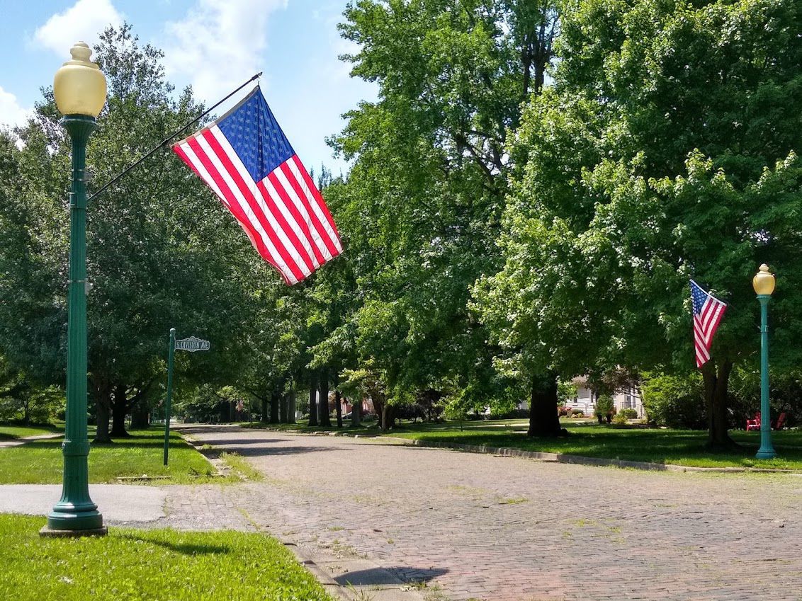 Wabash Avenue flags